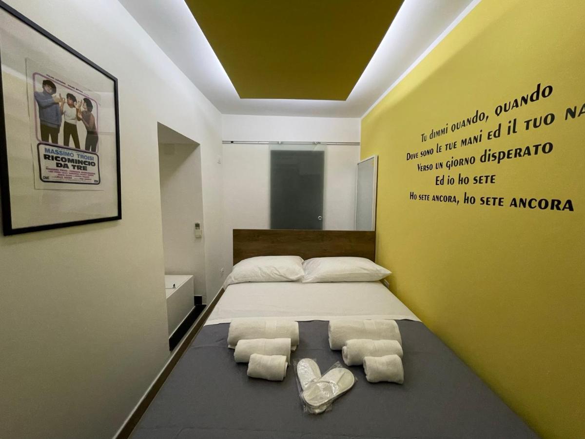 Yes I Know My Room - Mini Room Martiri Nápoles Exterior foto