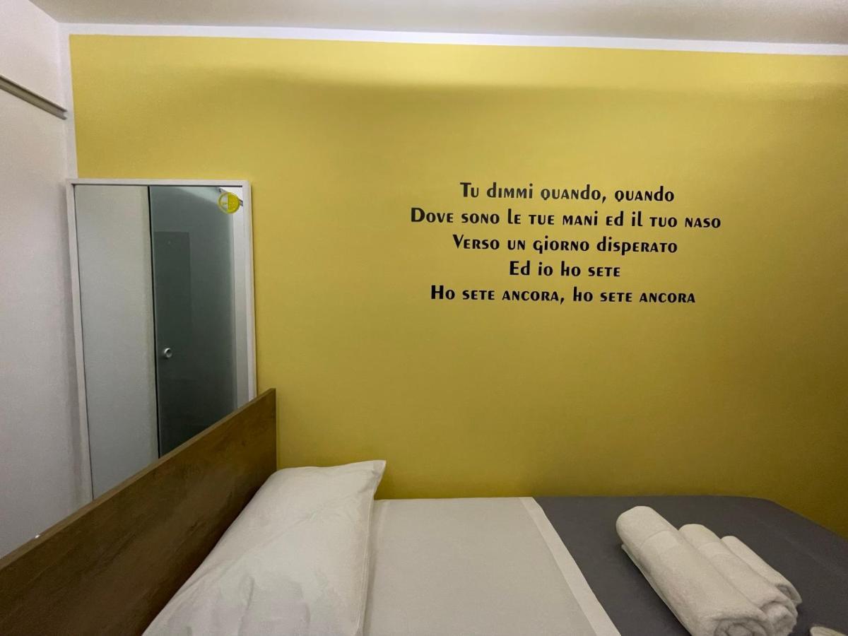 Yes I Know My Room - Mini Room Martiri Nápoles Exterior foto